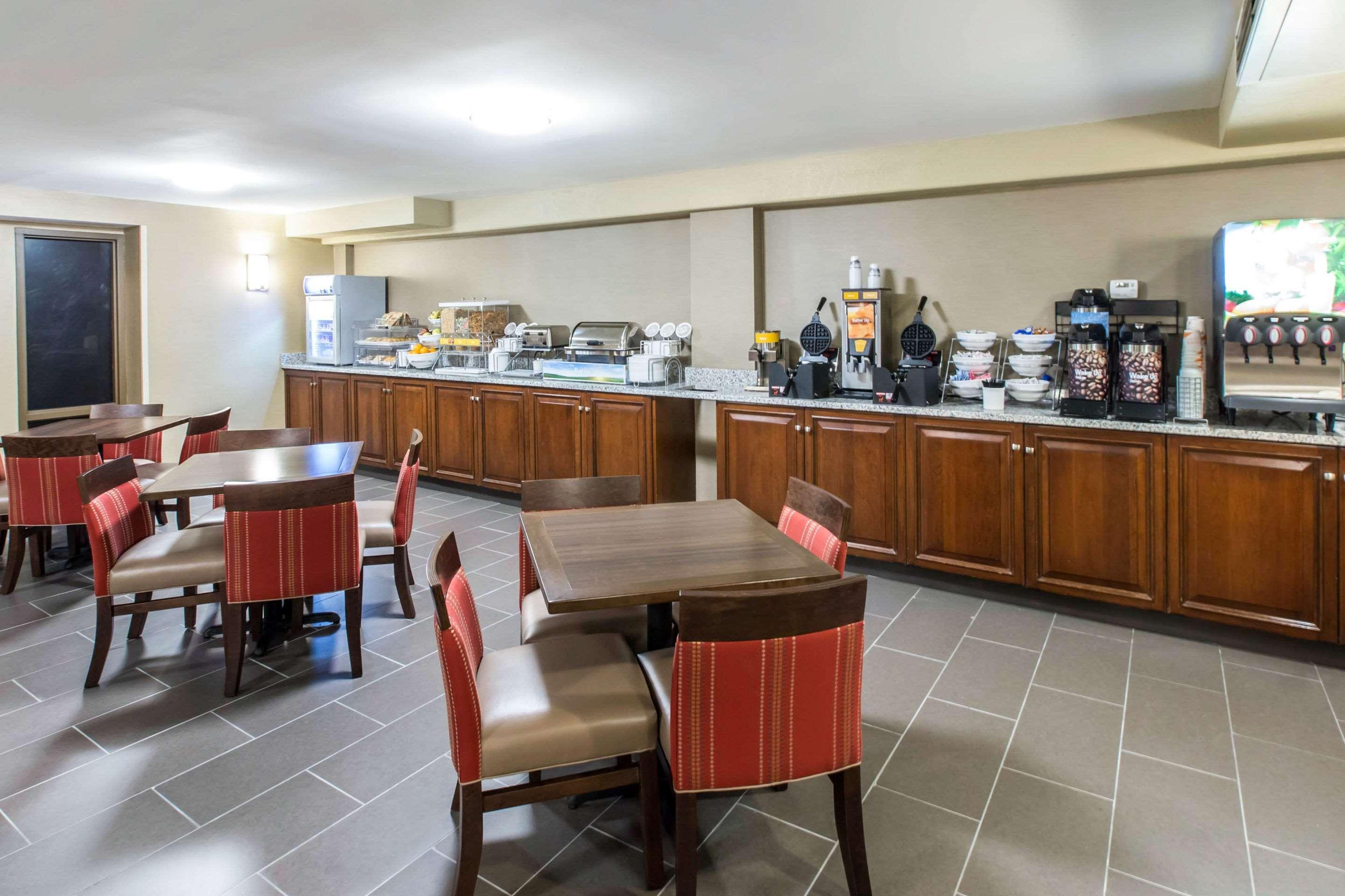 Comfort & West Hotel